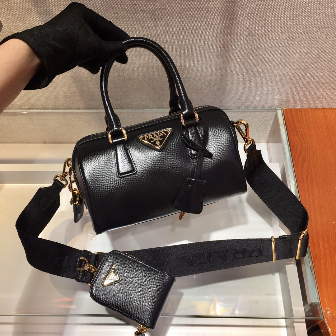 𝐏𝐑𝐀𝐃𝐀 Boston 1BA846