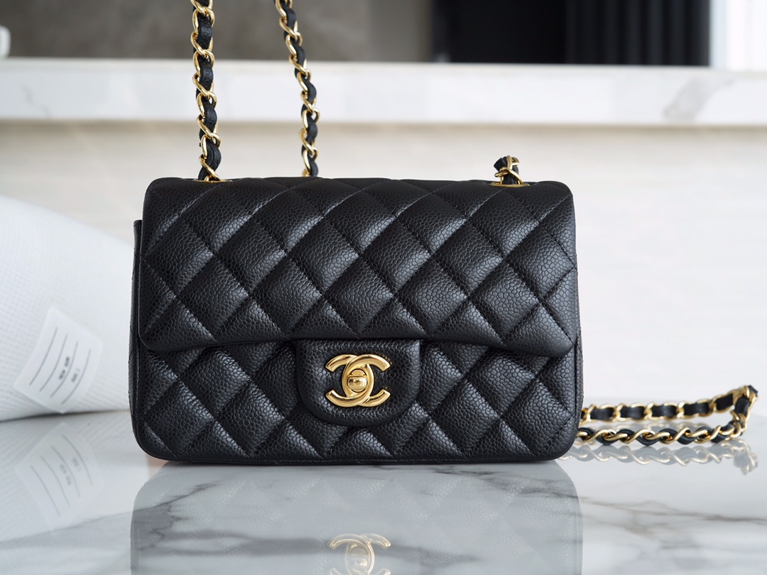 𝐂𝐇𝐀𝐍𝐄𝐋 Classic Flap France 𝐇𝐚𝐚𝐬Original Lychee Pattern🐂 Classic Flap Bag Big 𝒎𝒊𝒏𝒊🔆Black Gold🖤
