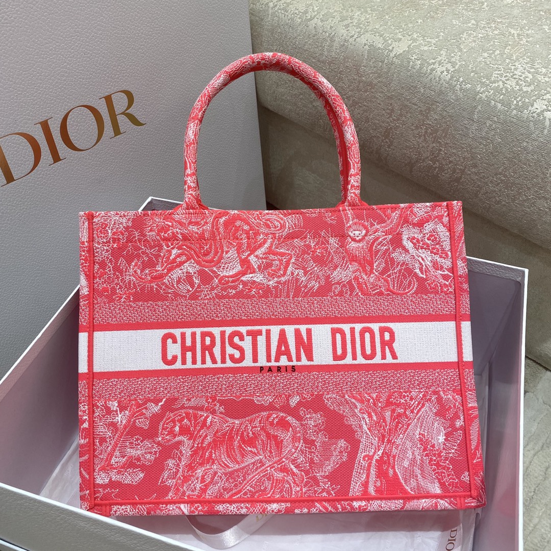 DIOR TOTE Tiger Embroidery Fluorescent Collection