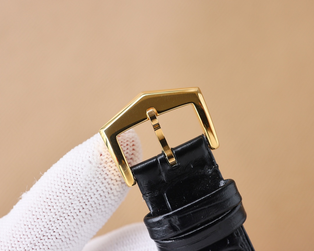 Jaeger-LeCoultre Master Ultra-thin Moonphase