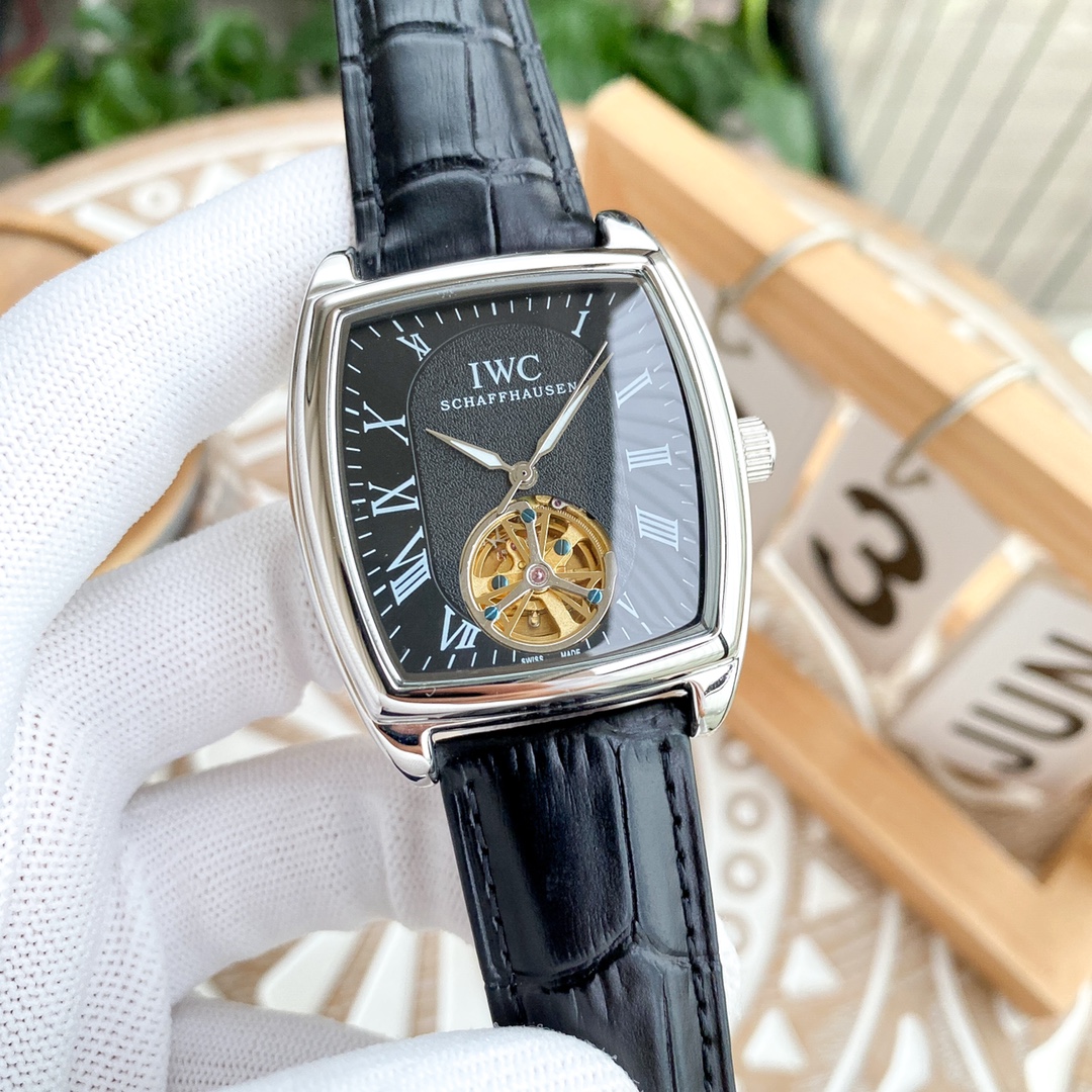 IWC- Fine men's watches, large flywheel design, exquisite skills, unique