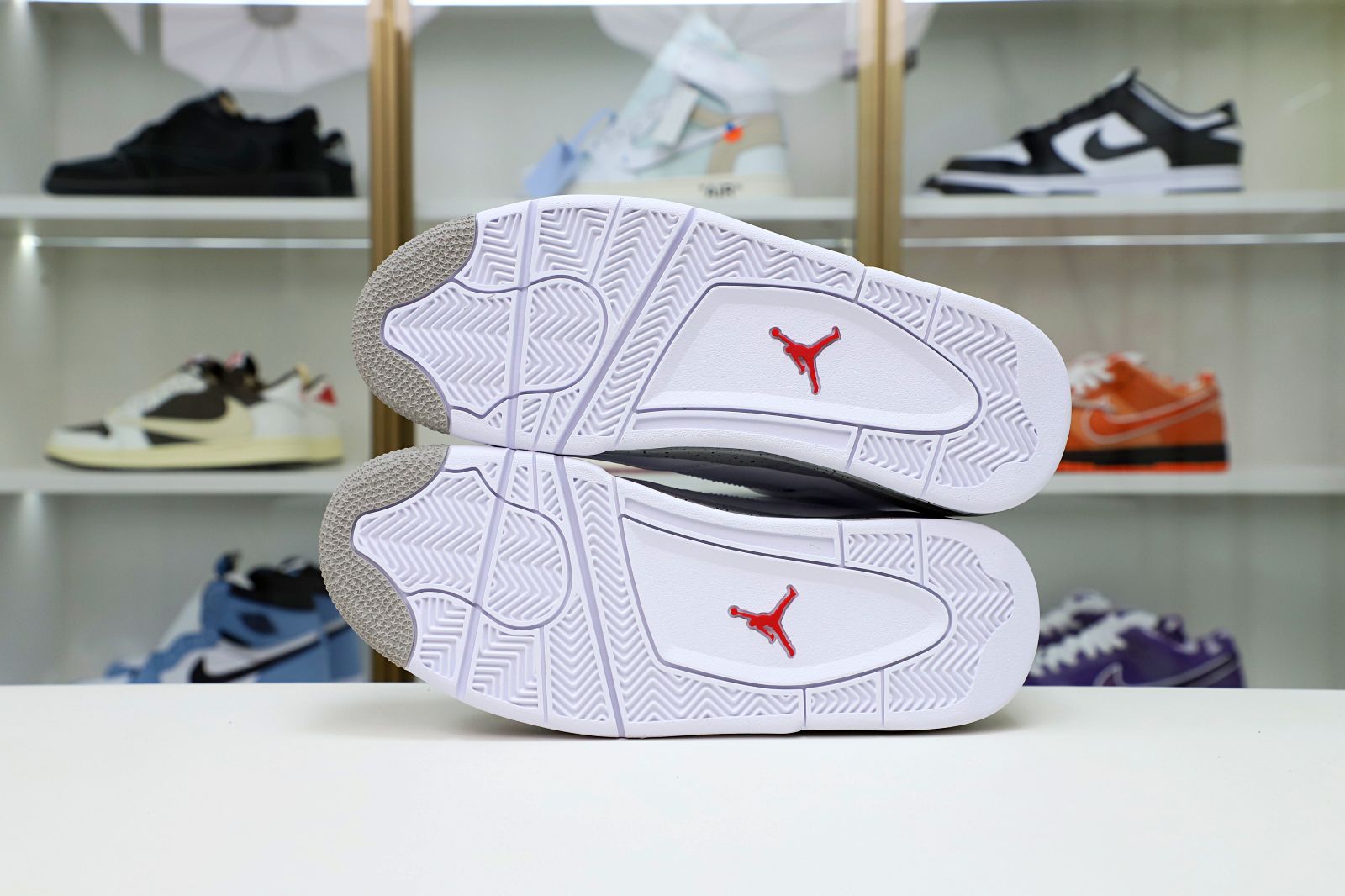 AIR JORDAN 4 RETRO WHITE OREO