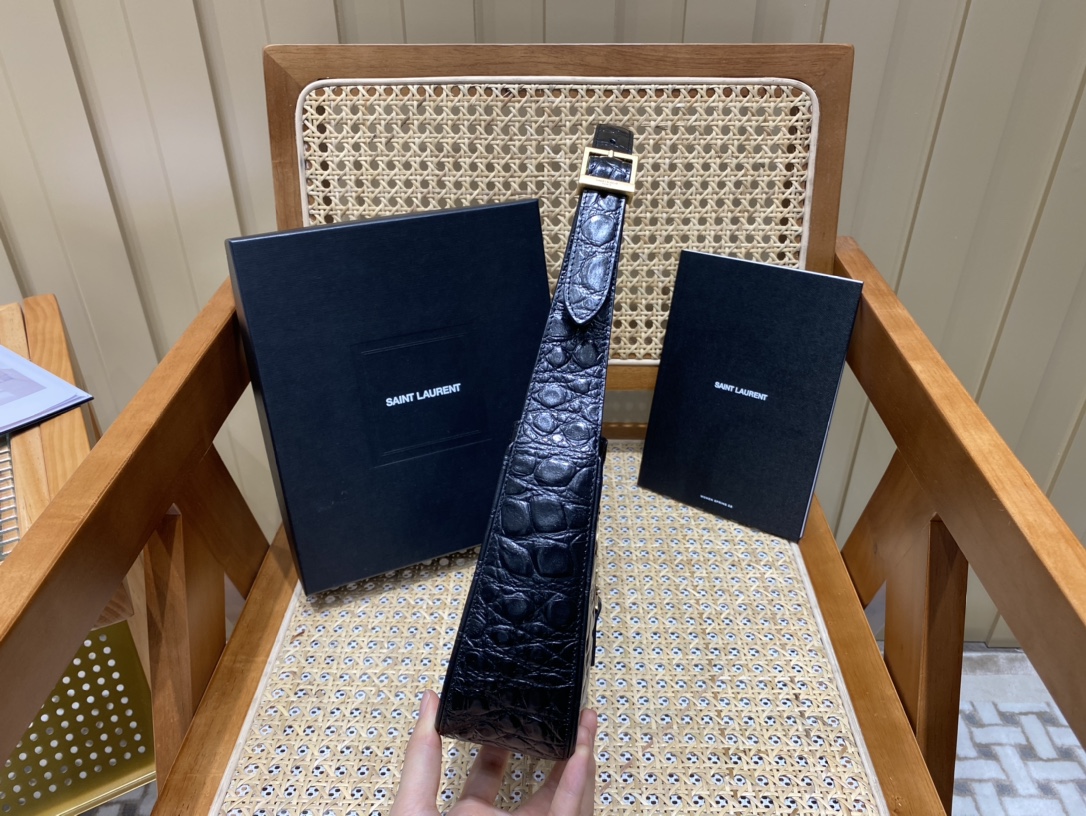 SAINT LAURENT Model: 657228 original leather with stone pattern.JD