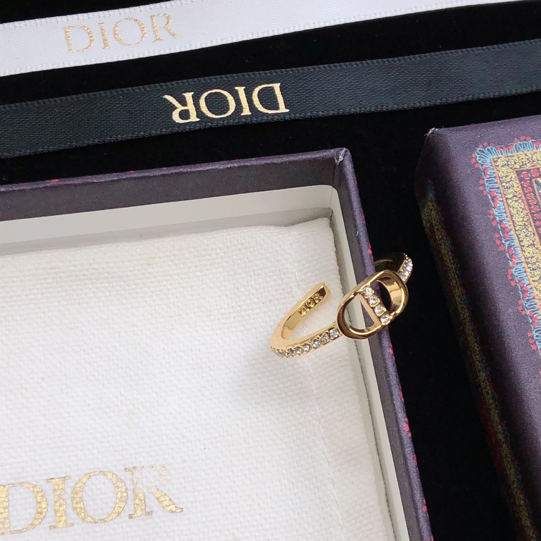 Dior CD ring