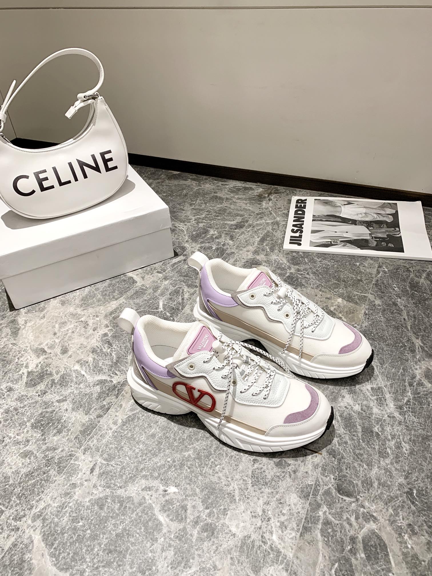 【Valentino】𝟐𝟎𝟐𝟏/𝐒𝐒 𝐧𝐞𝐰 Valentino 2022 ss spring-summer collection of new old man shoes