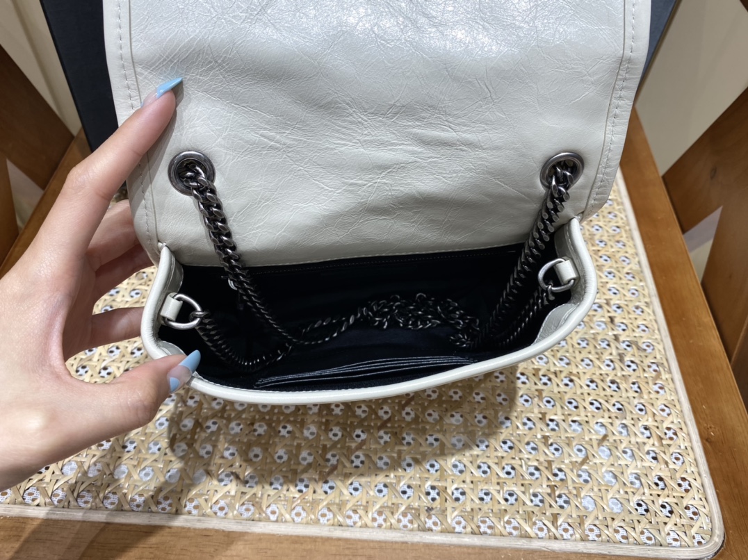 SAINT LAURENT  #583103