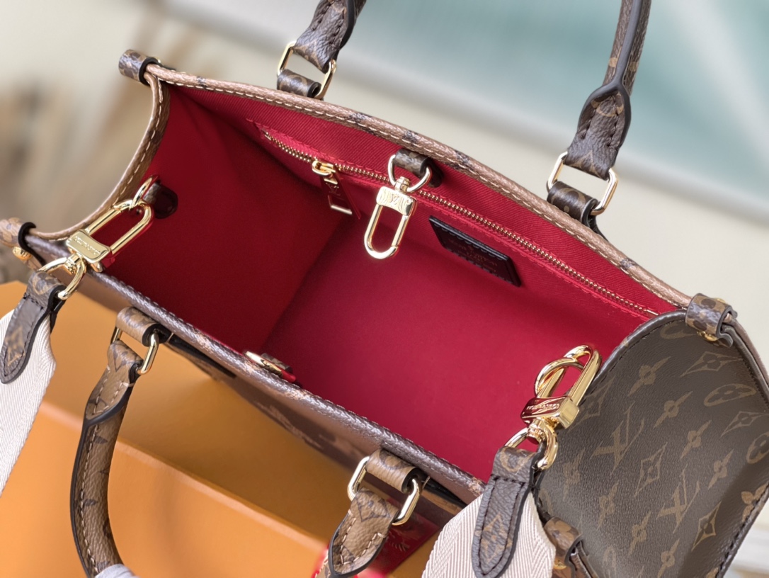 𝐋𝐎𝐔𝐈𝐒 𝐕𝐔𝐈𝐓𝐓𝐎𝐍  M46373