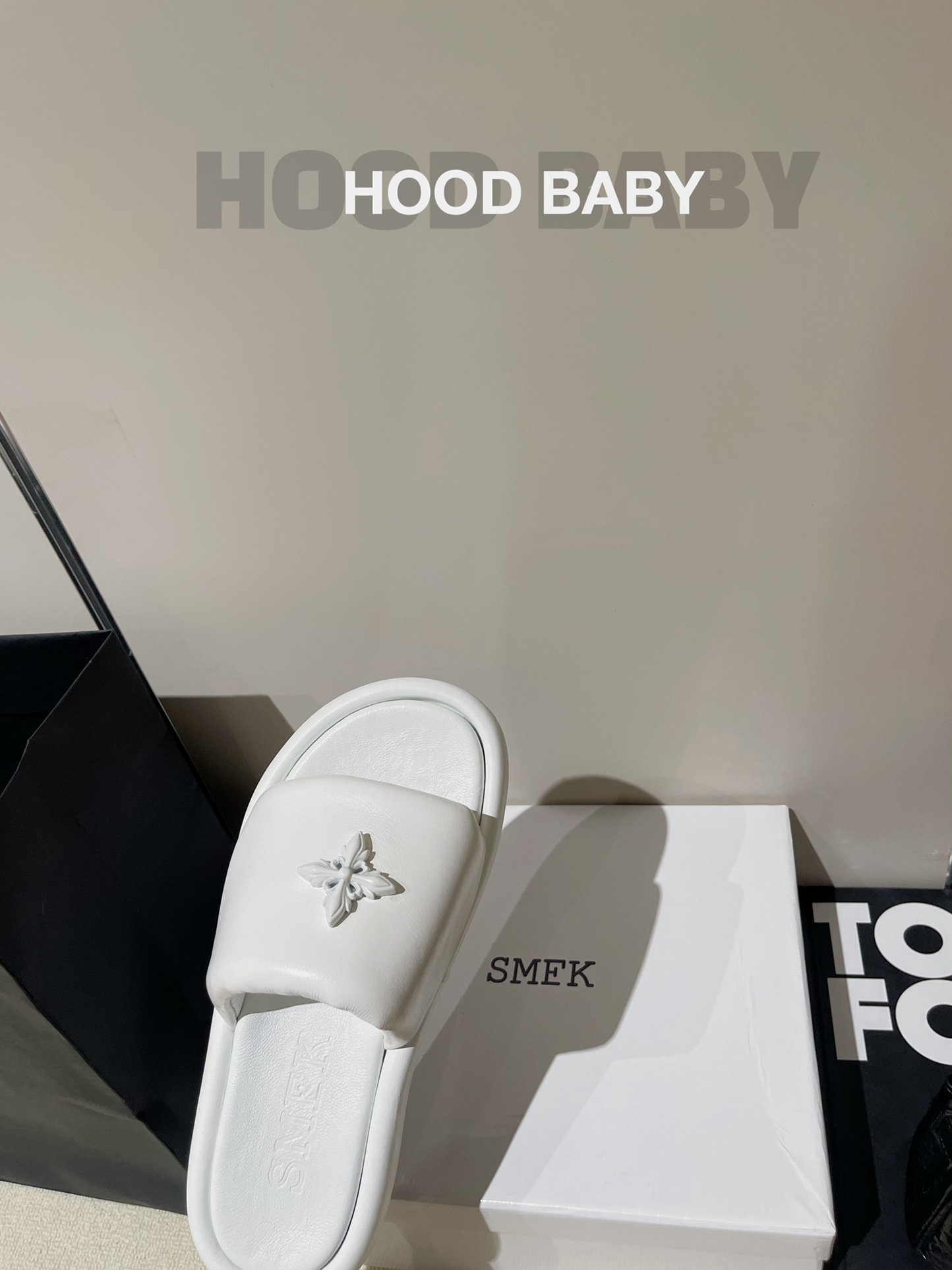 𝐒𝐌𝐅𝐊 ｜𝟐𝟎𝟐𝟐/𝐒𝐒𝐒 𝐧𝐞𝐰 SMFK new cross series thick-soled bread slippers