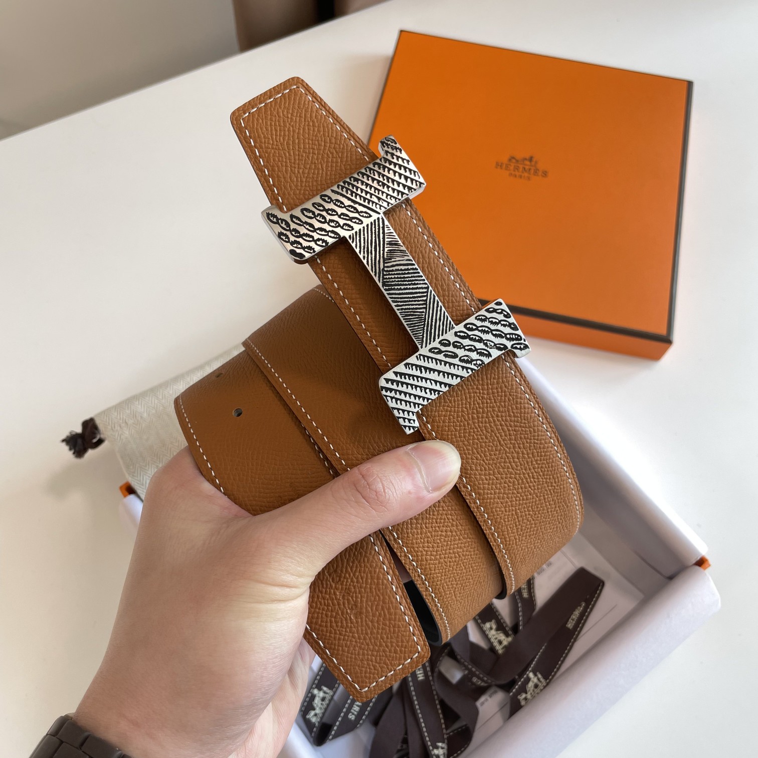 Hermes  CONSTANCE TOUAREG BELT BUCKLE & REVERSIBLE LEATHER STRAP