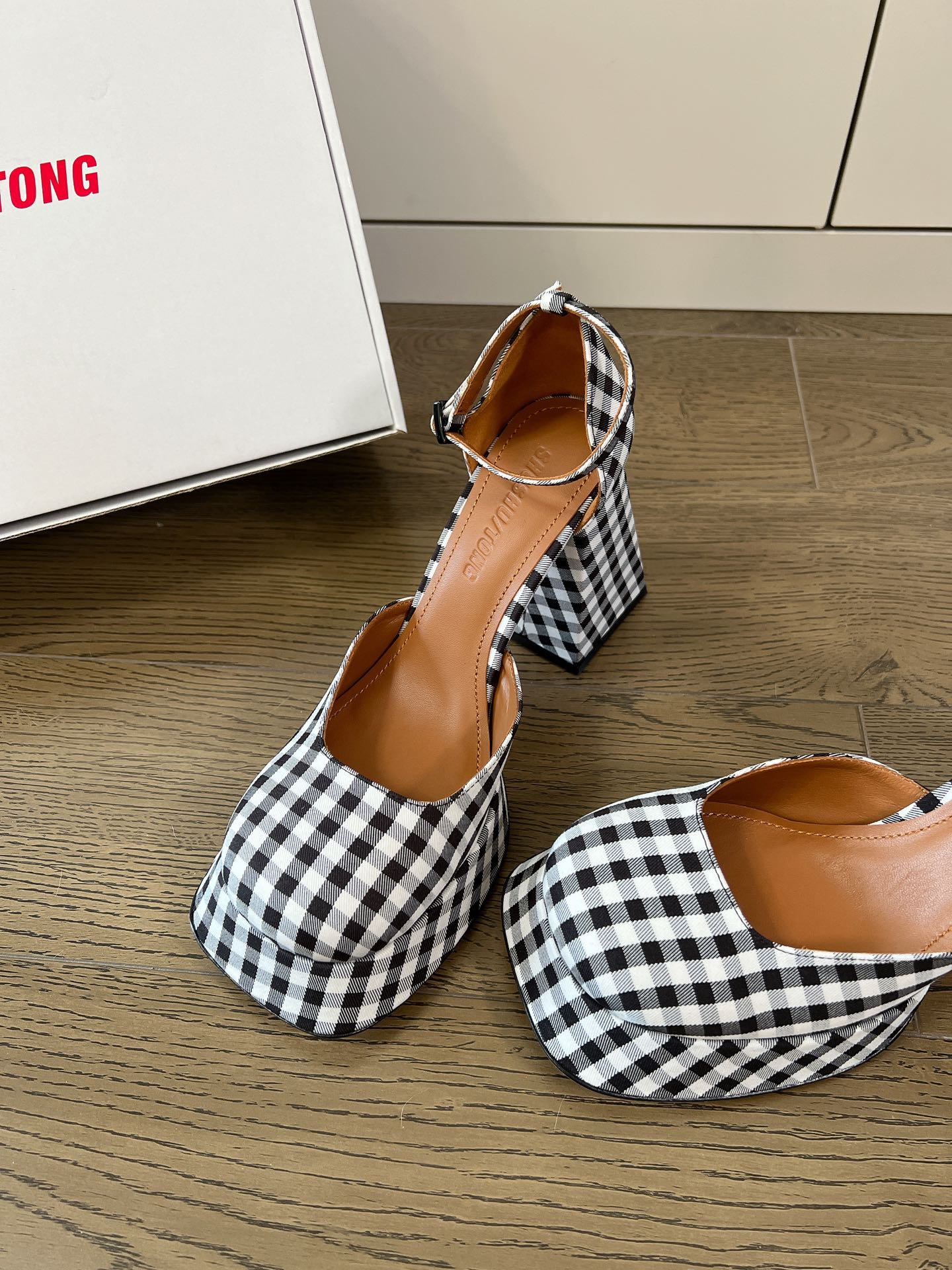 𝐒𝐇𝐔𝐒𝐇𝐔𝐓𝐎𝐍𝐆｜𝟐𝟎𝟐𝟑/𝐒𝐒 𝐧𝐞𝐰 Exclusive niche SHUSHU/TONG 23/thick bottom Mary Jane