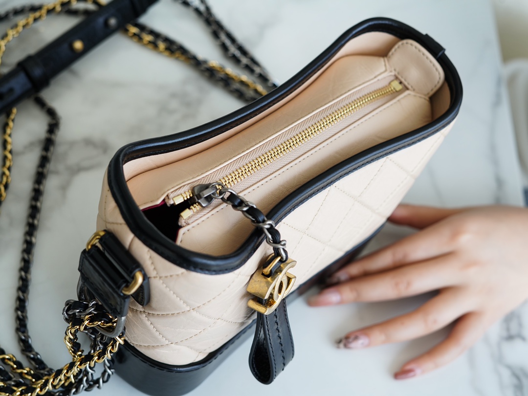 𝗖𝗵𝗮𝗻𝗲𝗹𝗚𝗮𝗯𝗿𝗶𝗲𝗹𝗲❥⼵ Classic Stray Bag Italy 🇮🇹 Montebello original cowhide: small apricot black