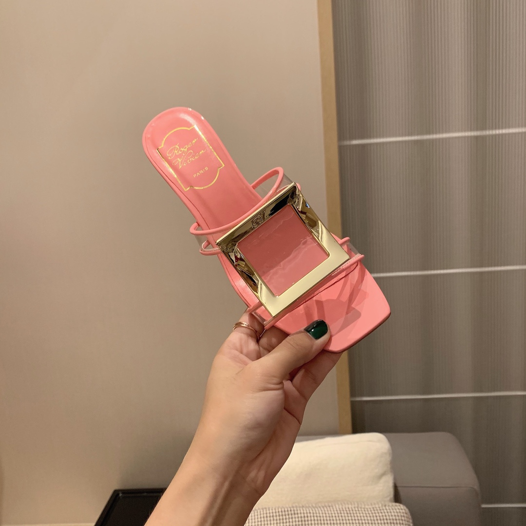 Roger vivier | 𝟐𝟎𝟐𝟏/𝐒𝐒 𝐧𝐞𝐰 2021 Summer Slippers Bikiviv' Metal Buckle PVC Mule Shoes
