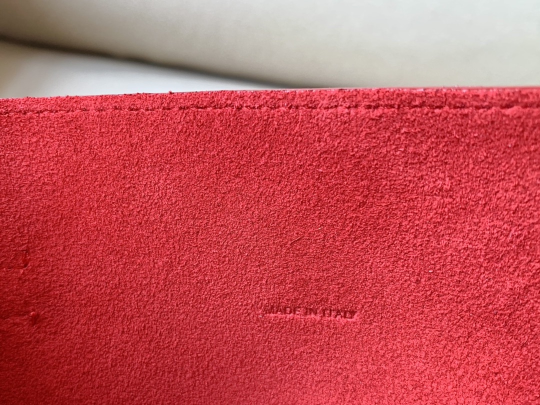 𝐂𝐞𝐥𝐢𝐧𝐞 Bigbag bucket nano  calfskin