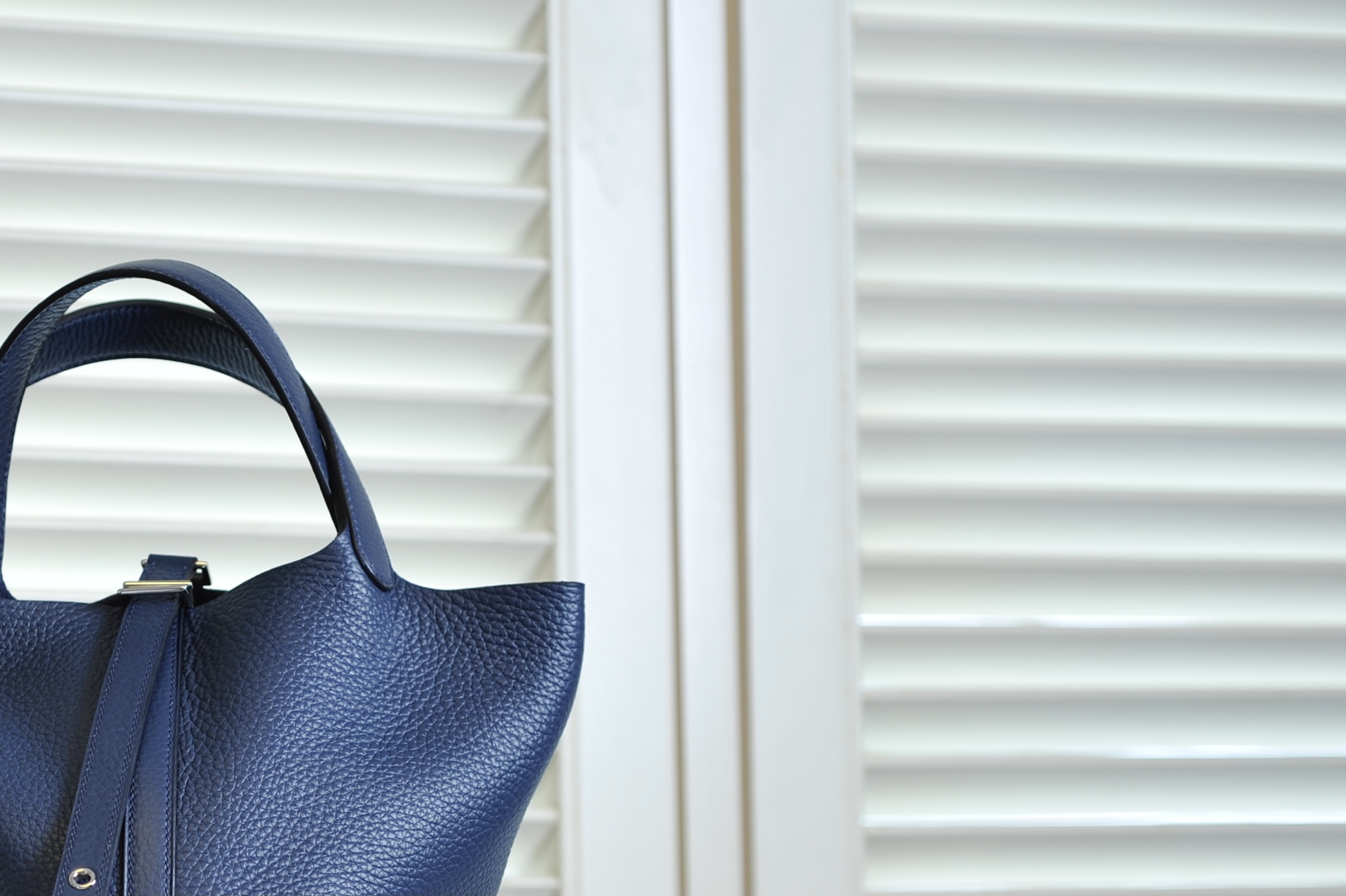 picotin18 midnight blue silver buckle TC leather