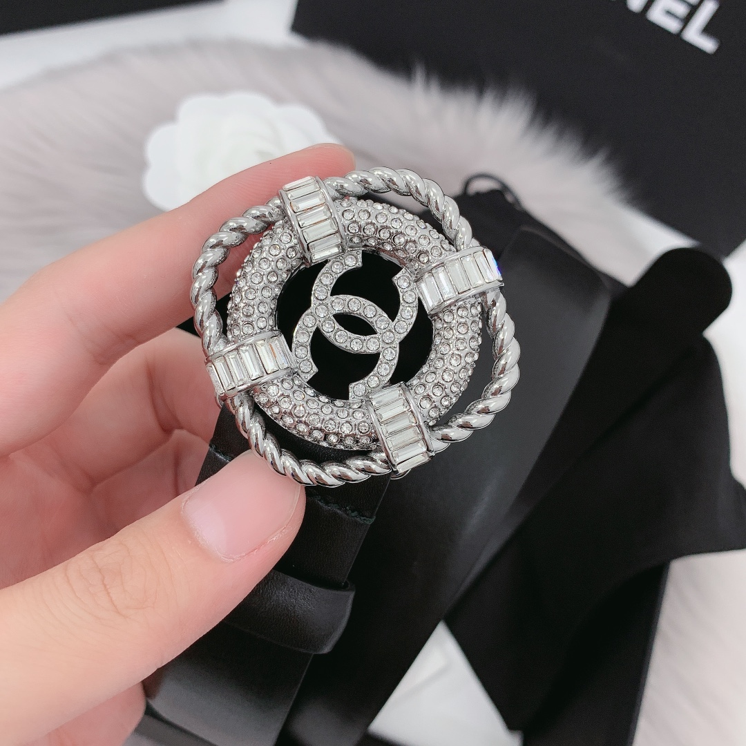 𝗖𝗛𝗔𝗡𝗘𝗟  Belt