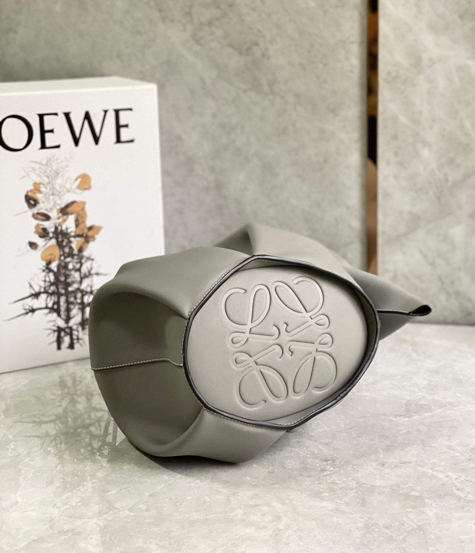 LOEWE catwalk style big elephant 🐘