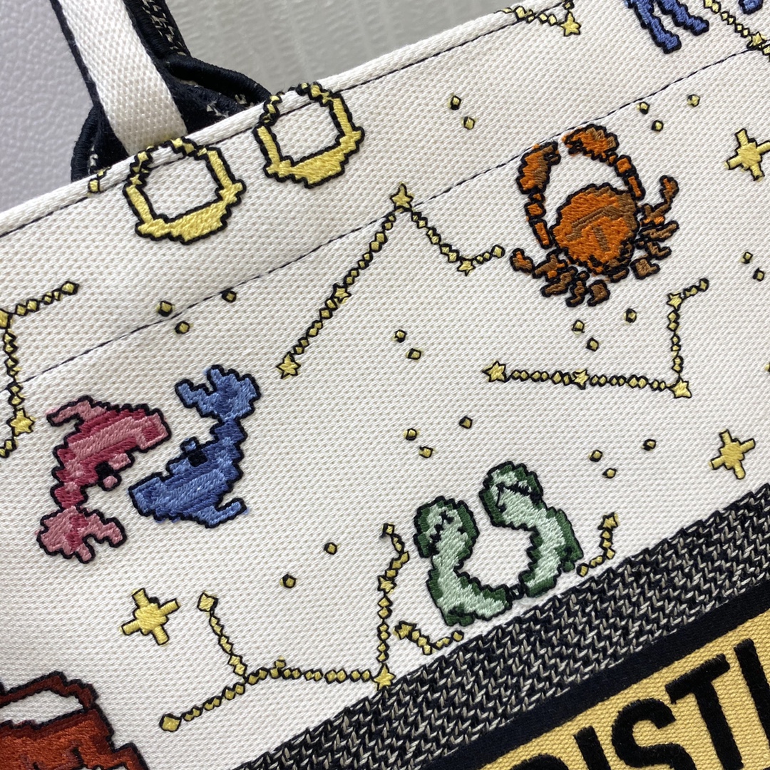 DIOR TOTE Valentine's Day Limited Collection