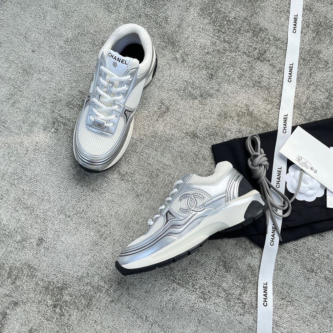 CHANEL A very good-looking sneaker TPU outsole Custom fabric metallic texture