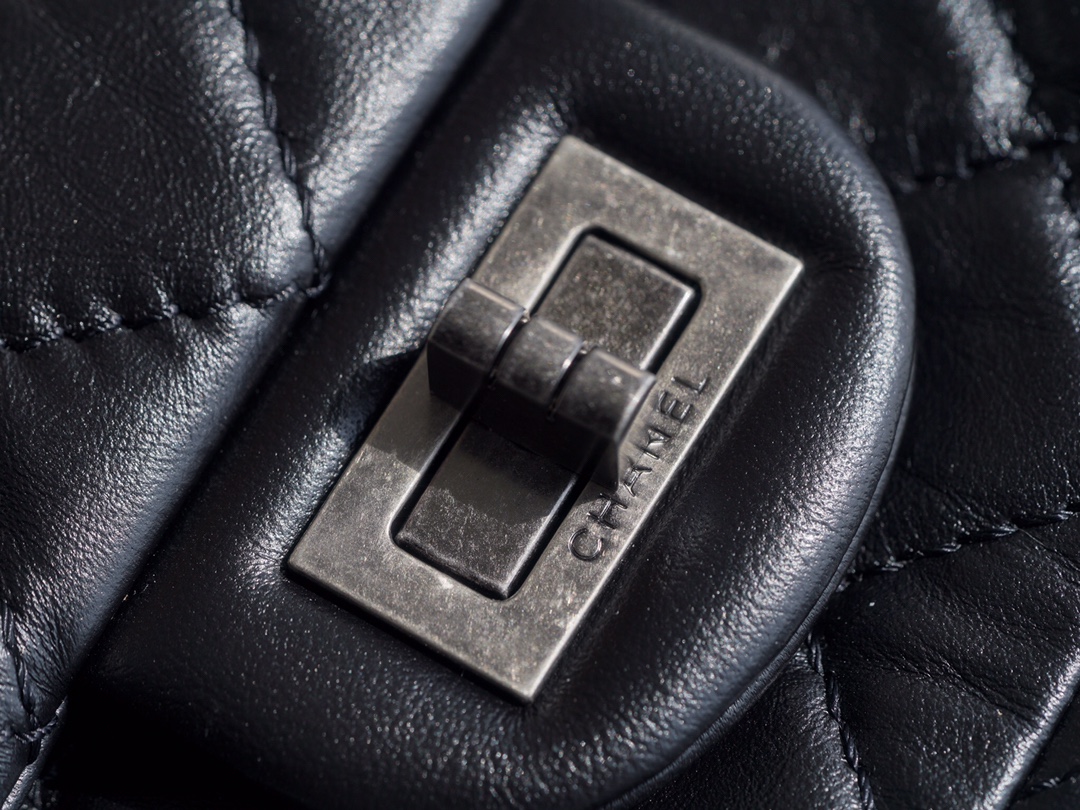 𝗖𝗵𝗮𝗻𝗲𝗹 Replica ❷. ❺❺ Italian [Montebello] tire cowhide 𝗠𝗶𝗻𝗶 black and silver