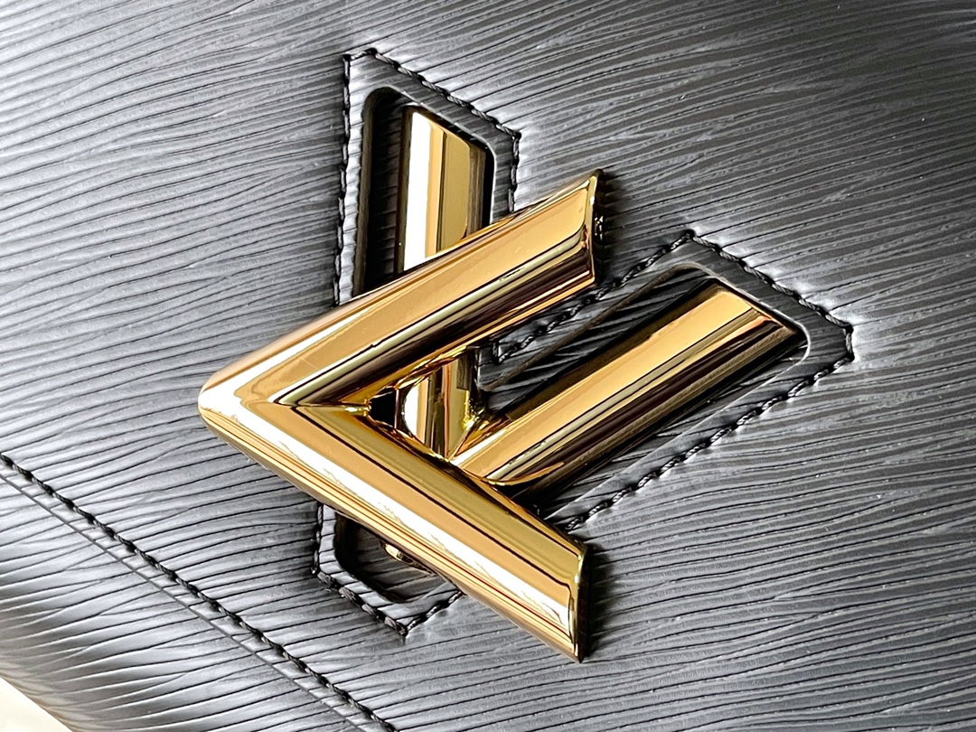 𝐋𝐎𝐔𝐈𝐒 𝐕𝐔𝐈𝐓𝐓𝐎𝐍    M21606