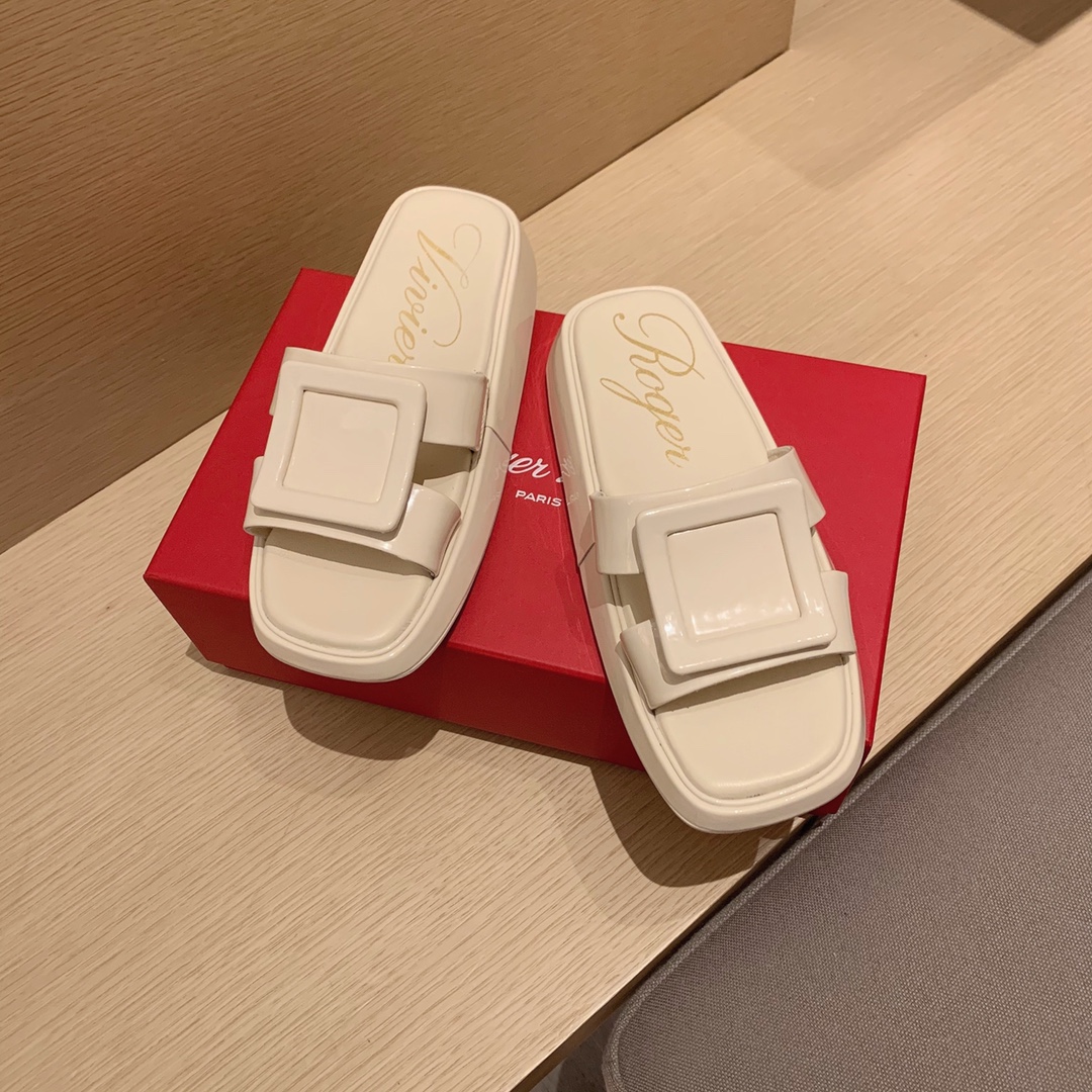 Roger Vivier | 𝟐𝟎𝟐𝟏/𝐒𝐒 𝐧𝐞𝐰 RV Top Edition Diamond Buckle Slippers Swarovski Crystal Diamonds