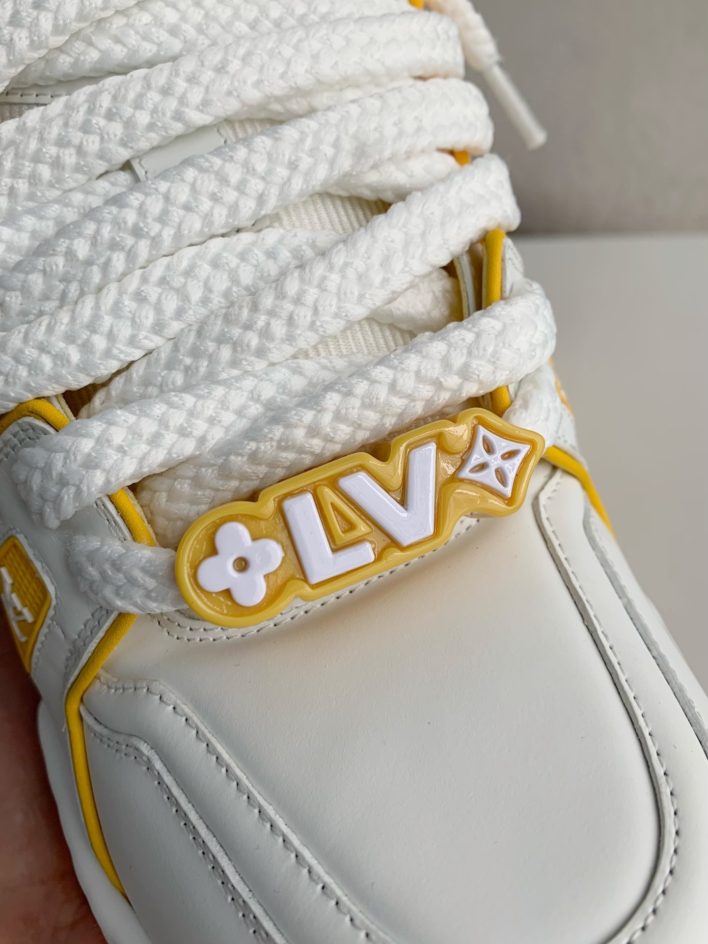 LOUIS VUITTON TRAINER MAXI SNEAKERS