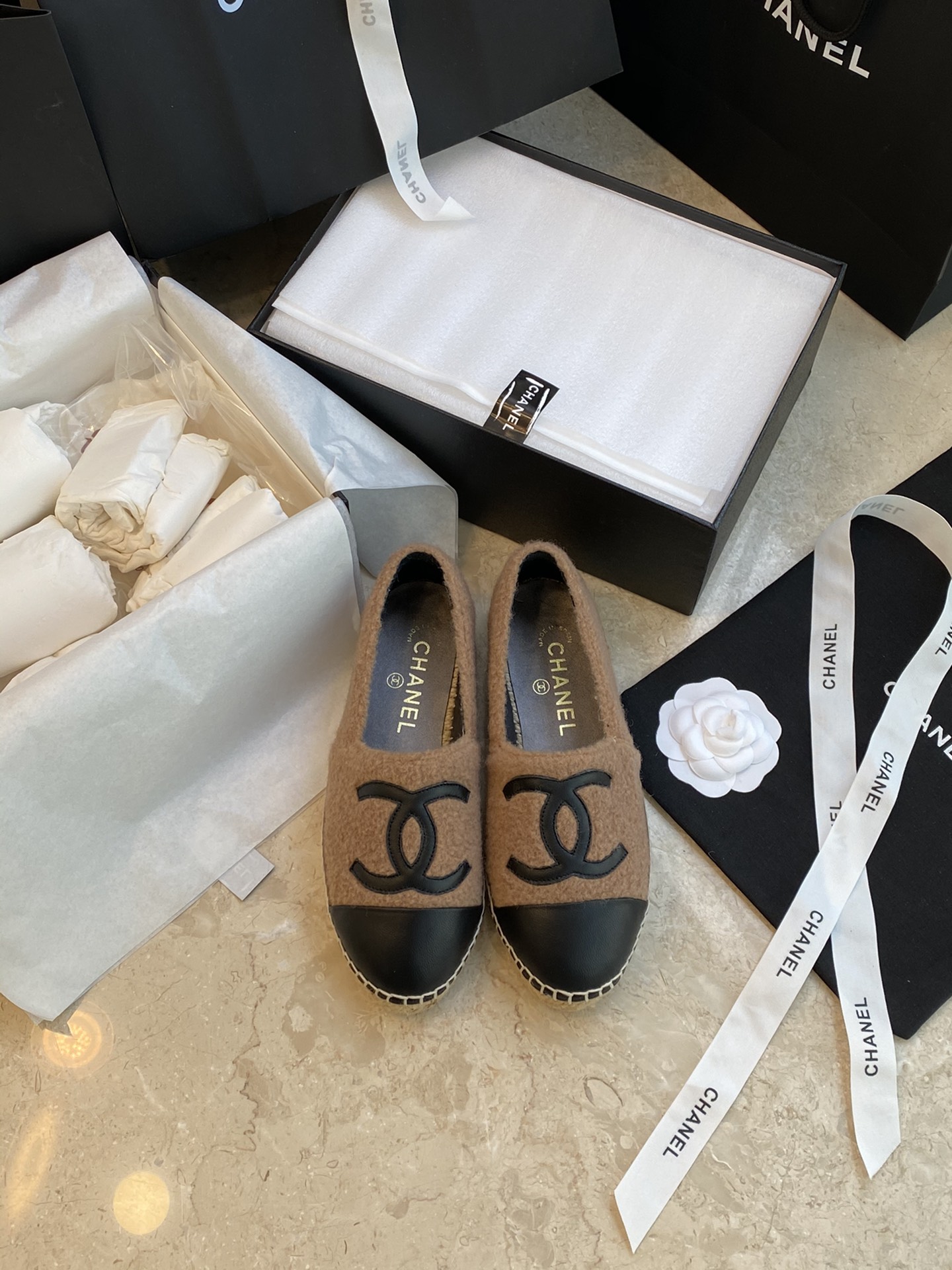 CHANEL fisherman shoes Chanel classic version of the original injection of rubber translucent rubber original color hemp sole