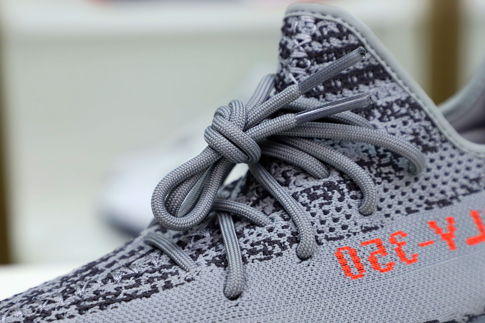 YEEZY BOOST 350 V2 BELUGA 2.0