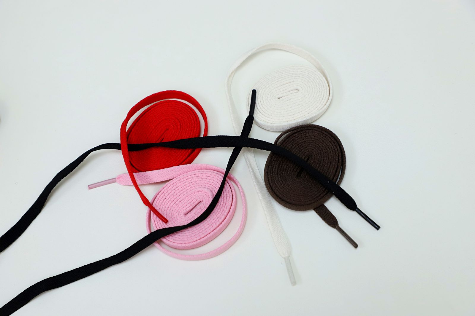 TRAVIS SCOTT X AIR JORDAN 1 RETRO HIGH OG MOCHA