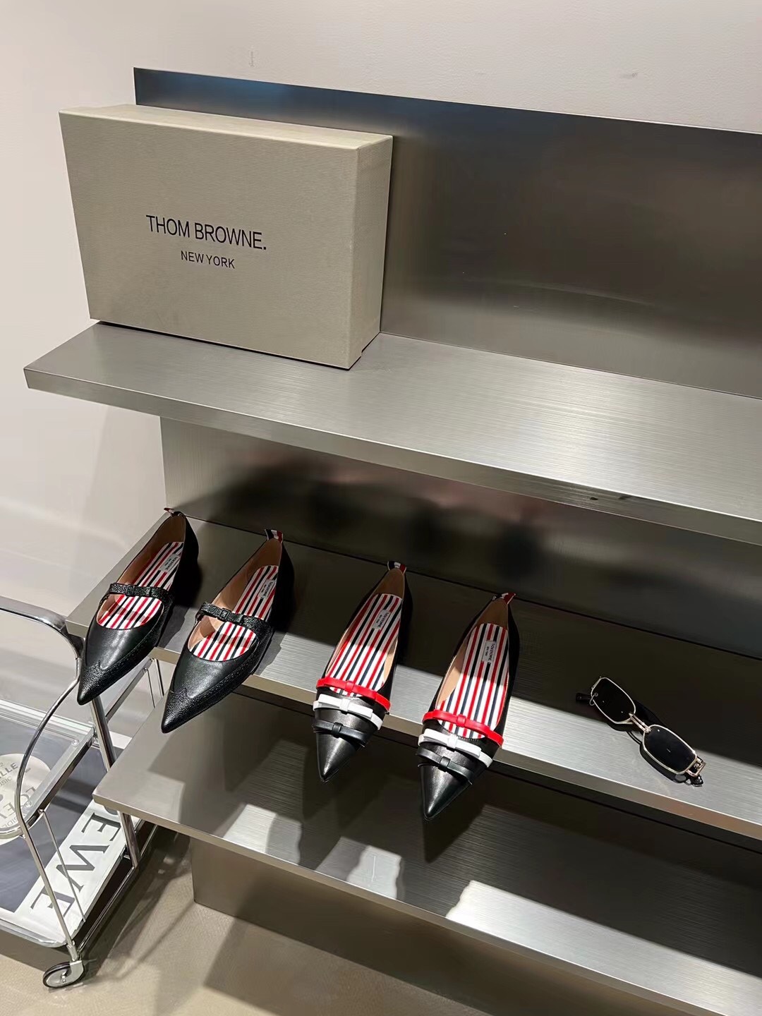 Thom Browne | 𝟐𝟎𝟐𝟏/𝐒𝐒 𝐧𝐞𝐰 Tom Brown 2022/AW Pointed Toe Chic Single Shoes