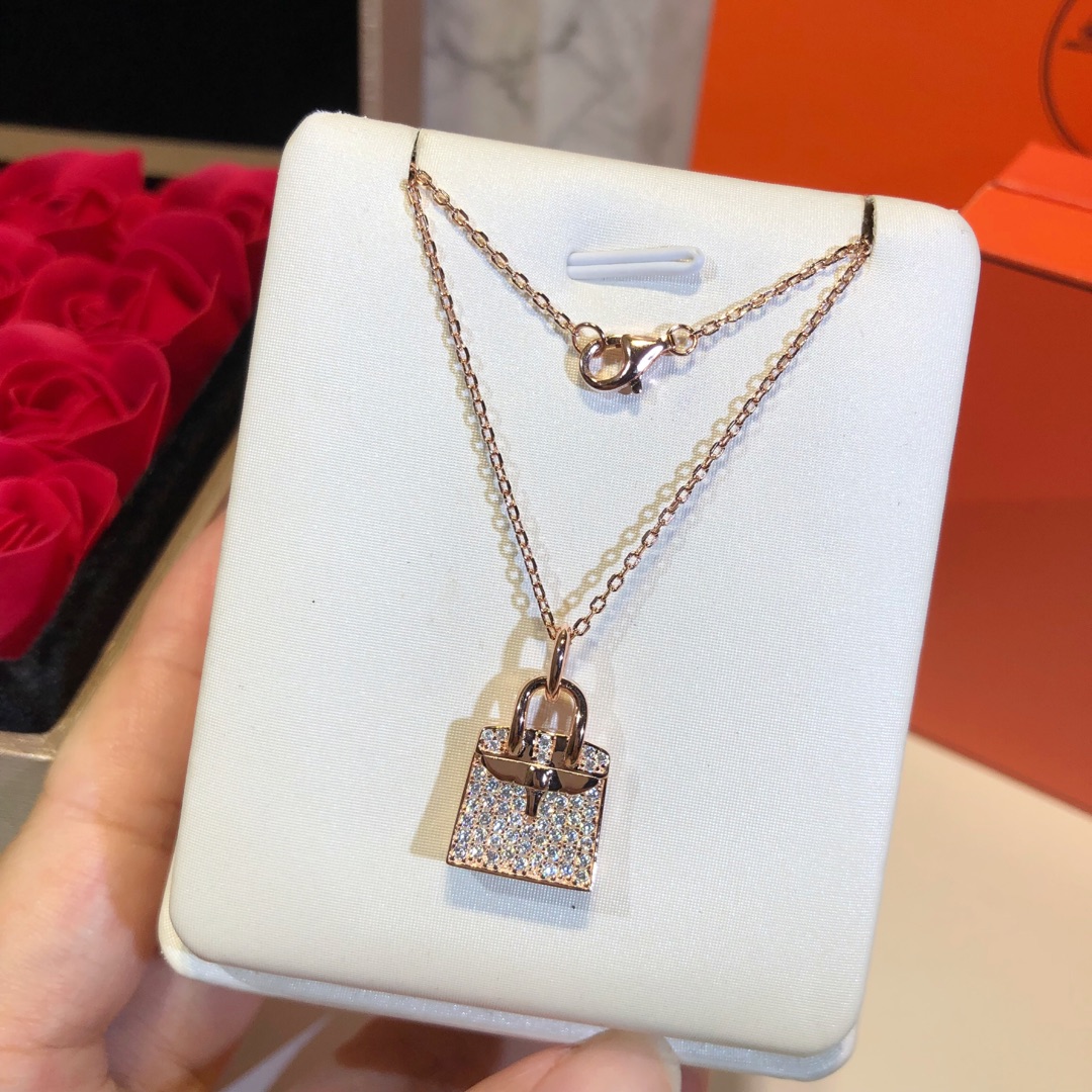Hermes necklace