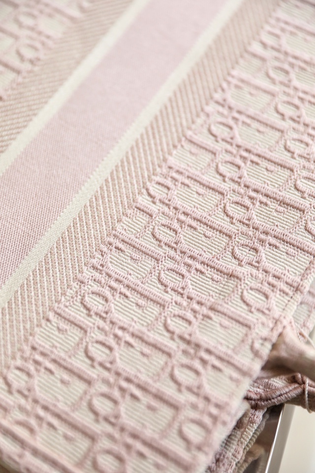 DIOR TOTE Pink Oblique pattern