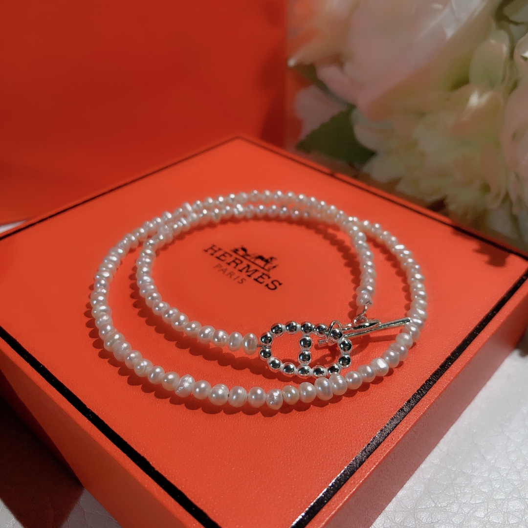 Hermes necklace