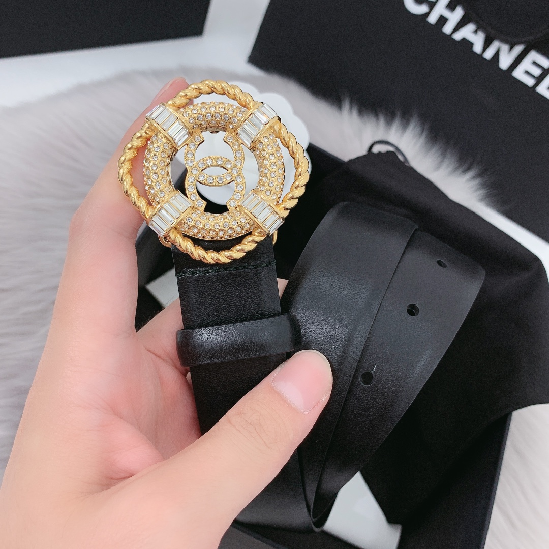 𝗖𝗛𝗔𝗡𝗘𝗟 Belt