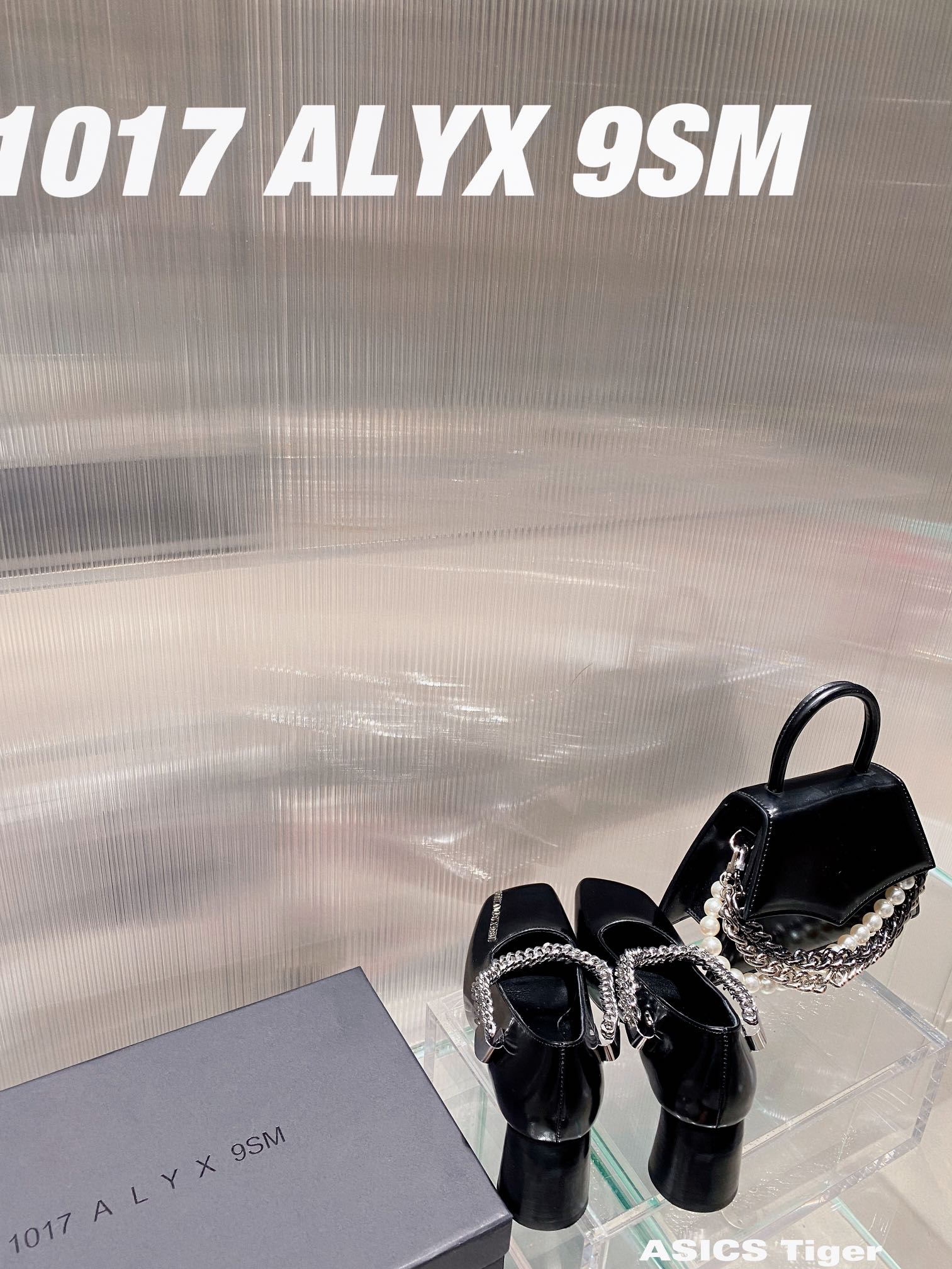 1017 ALYX 9SM chain high heels