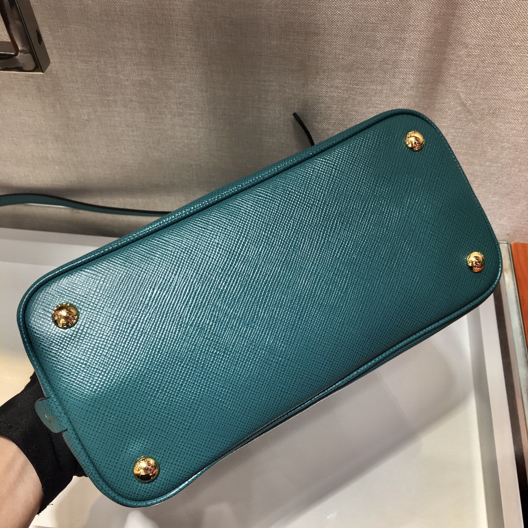 𝐏𝐑𝐀𝐃𝐀 Matinee Handbag 1BA282