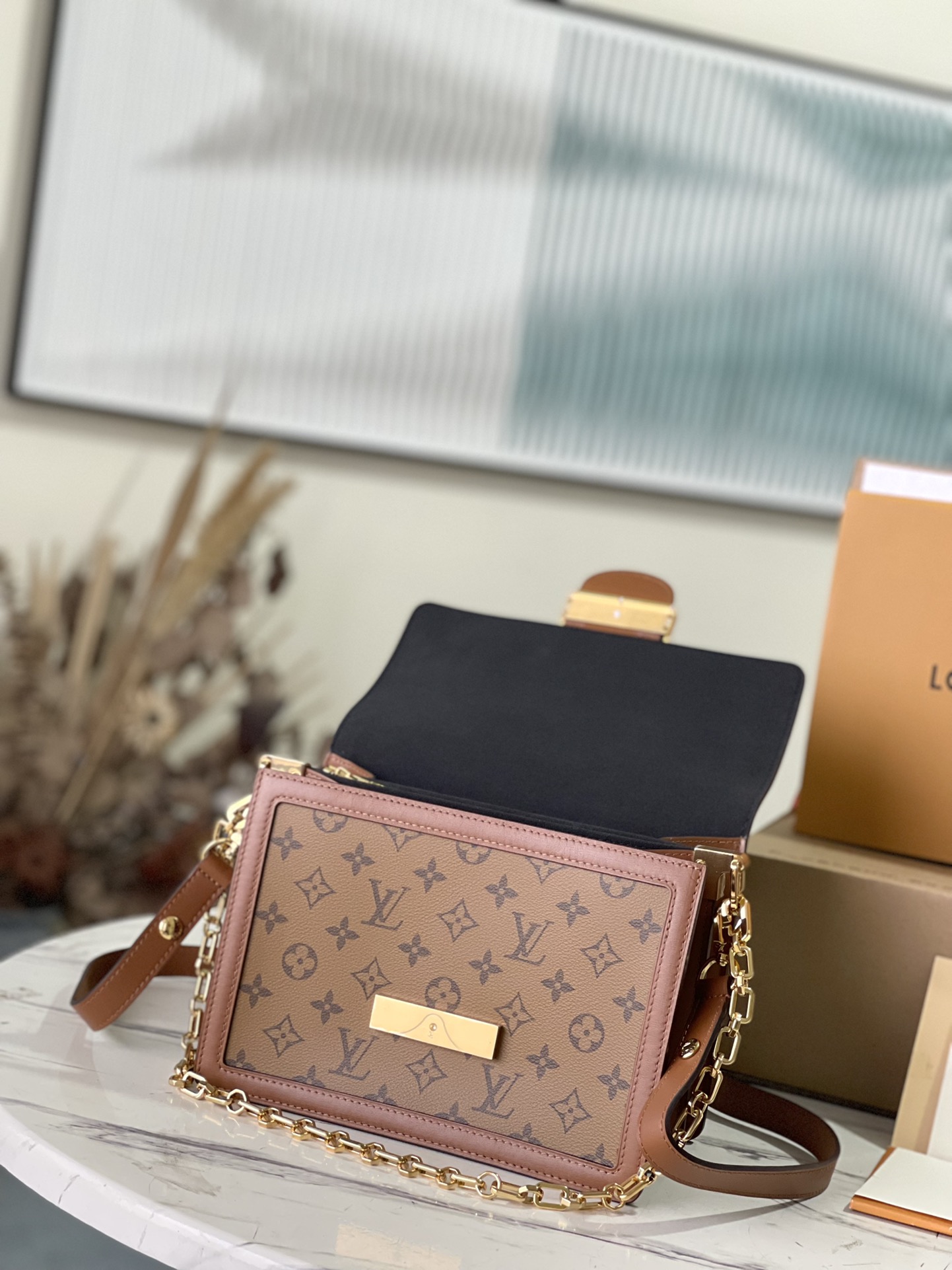 𝐋𝐎𝐔𝐈𝐒 𝐕𝐔𝐈𝐓𝐓𝐎𝐍    M45958