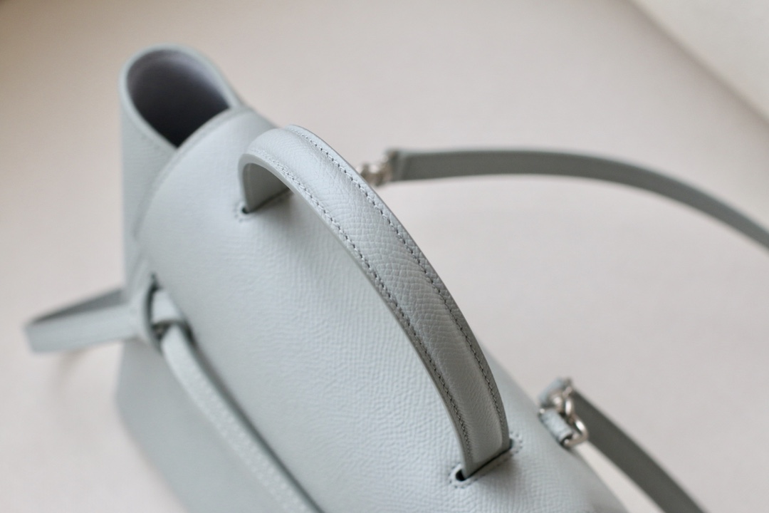 𝐂𝐞𝐥𝐢𝐧𝐞 Belt Bag Catfish Bag Small Grained Calfskin