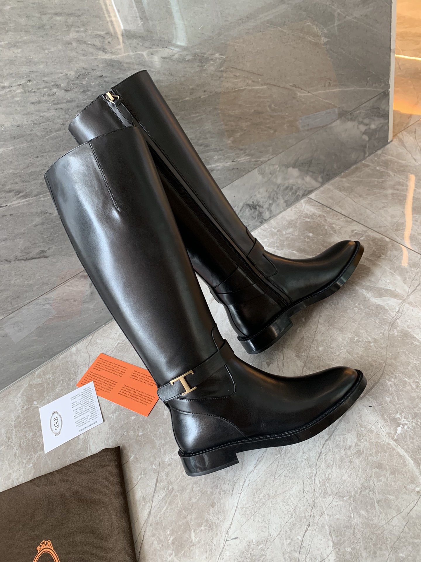 TODS | 𝟐𝟎𝟐𝟏/𝐒𝐒 𝐧𝐞𝐰 Todds 21FW latest black side zipper boots