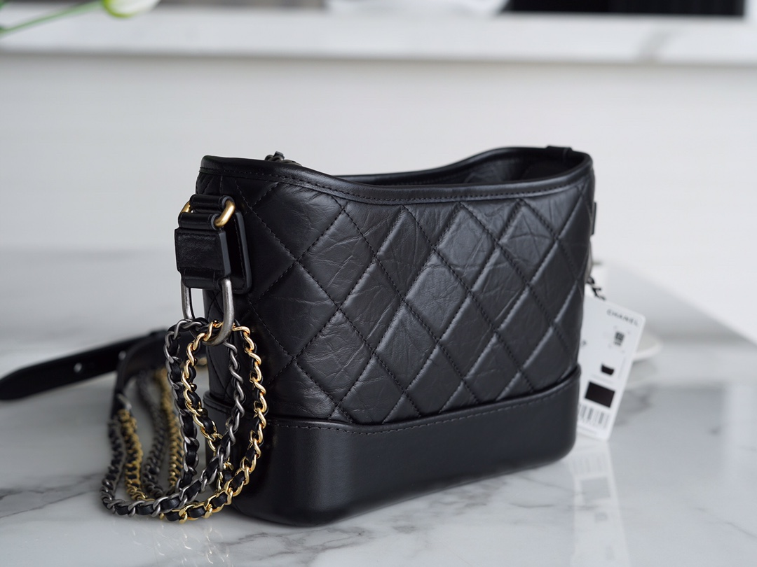 𝗖𝗵𝗮𝗻𝗲𝗹 𝗚𝗮𝗯𝗿𝗶𝗲𝗹𝗲❥ classic stray bag Italy 🇮🇹 