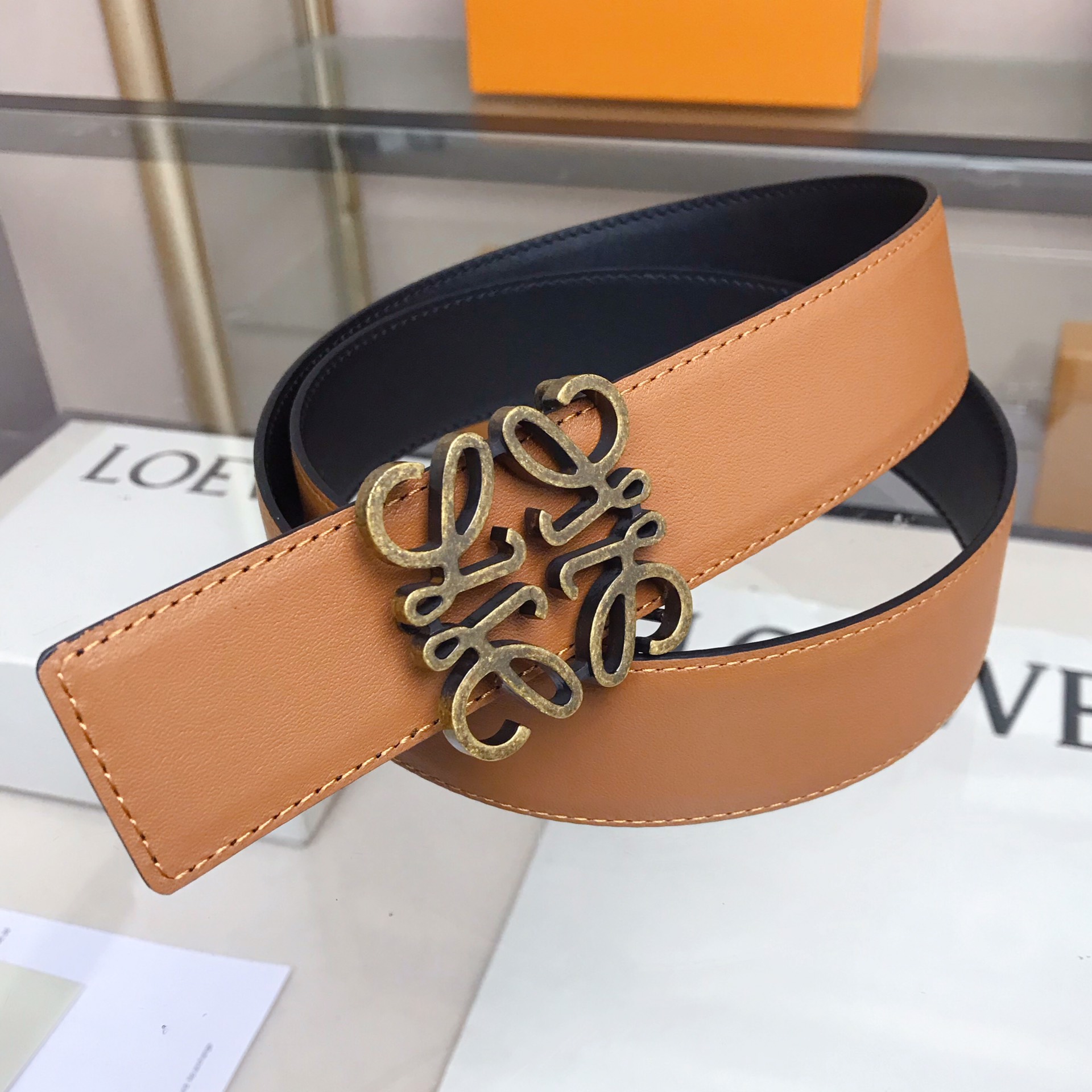 LOEVE stainless steel logo pattern metal buckle with top layer cowhide reversible