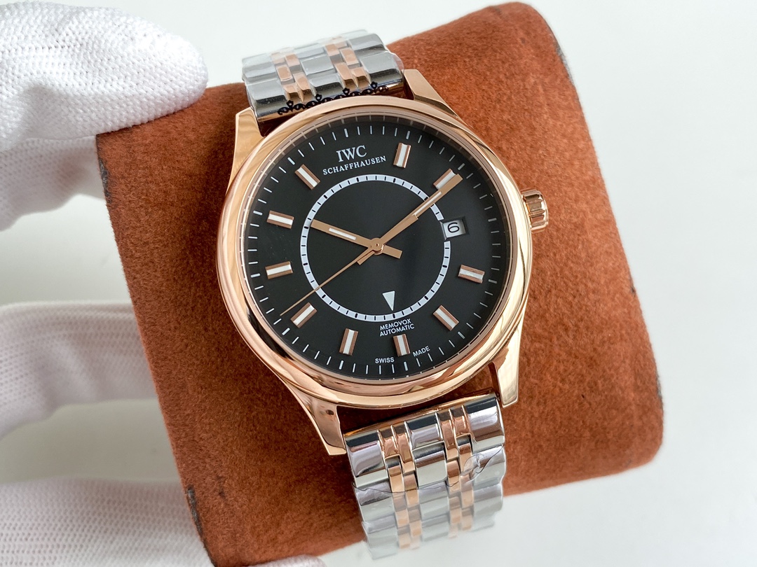 IWC- Fine men's watches, classic big three hands design, exquisite skills