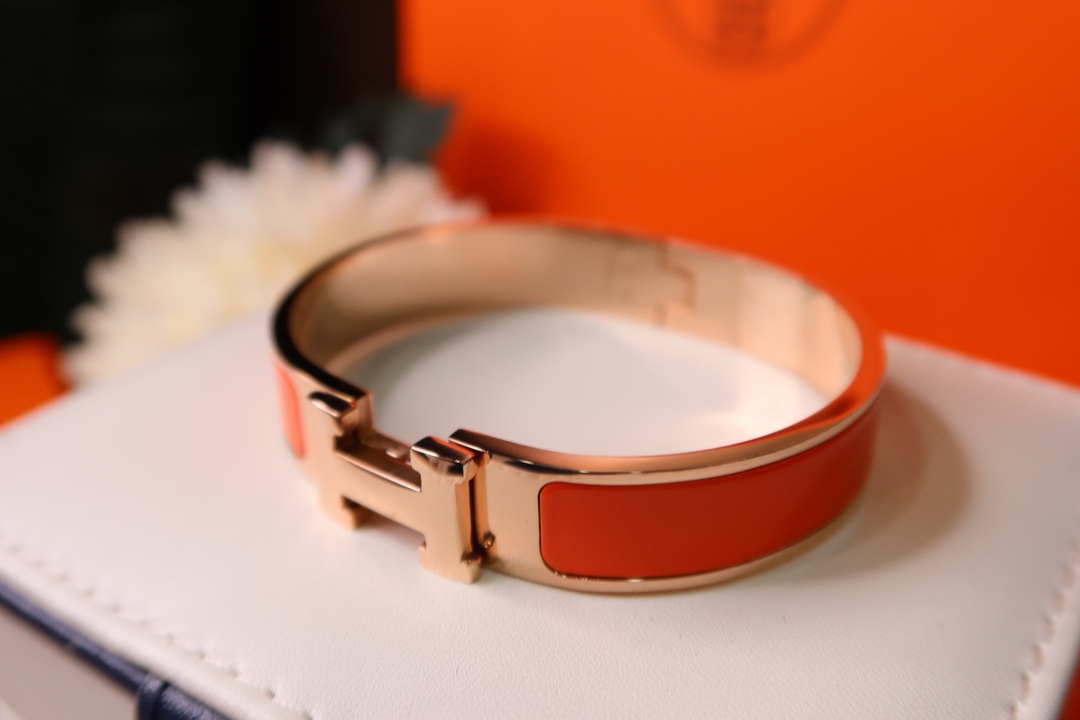 Hermes bracelet