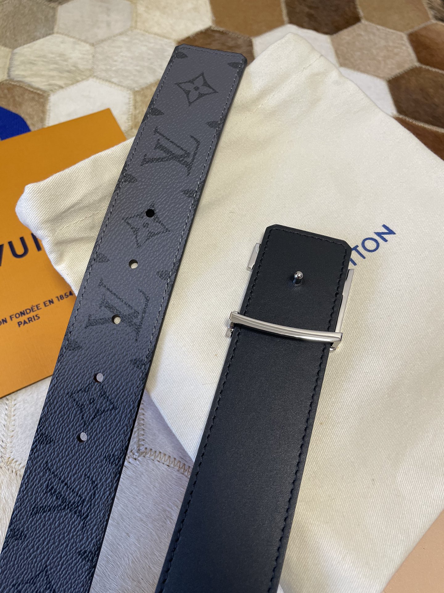 LOUIS VUITTO Initiales Reversible Belt Fusion