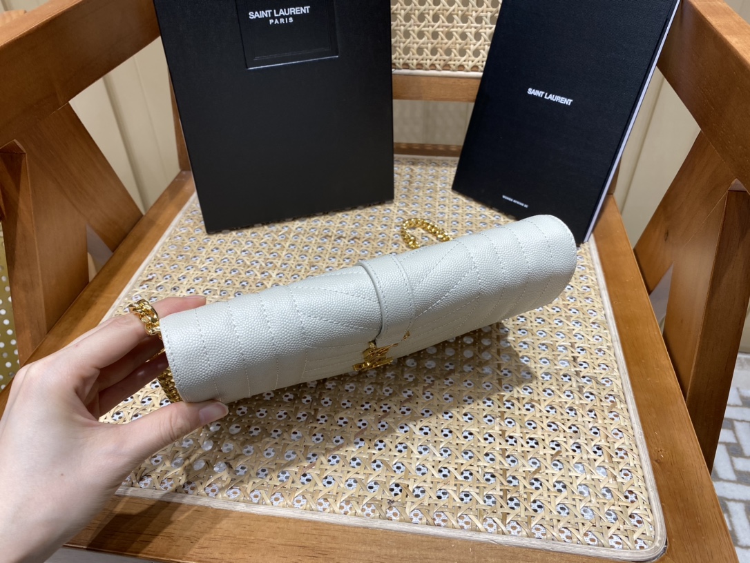 SAINT LAURENT 𝙈𝙊𝙉𝙊𝙂𝙍𝘼𝙈 𝙈𝙄𝙓 𝙈𝘼𝙏𝙀𝙇𝘼𝙎𝙎É #620280 original leather