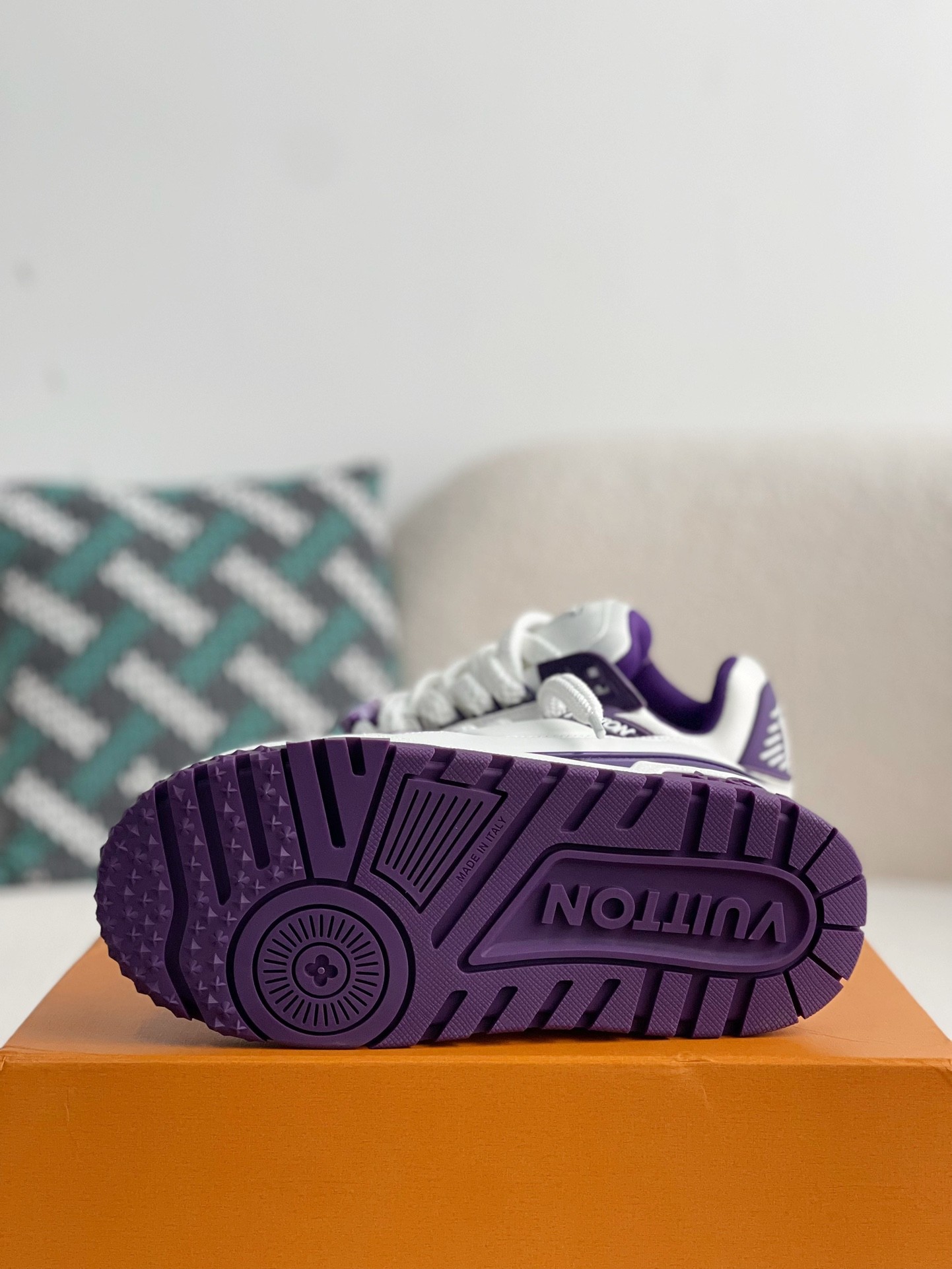 LOUIS VUITTON TRAINER MAXI SNEAKERS