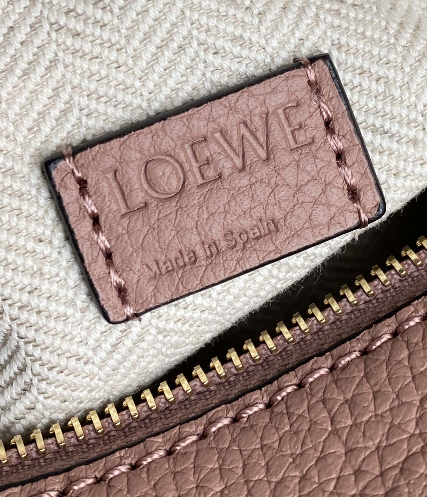 LOEWE  Nano puzzle