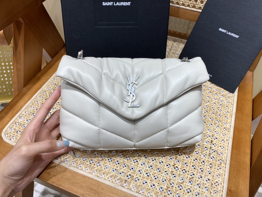 SAINT LAURENT #𝙇𝙤𝙪𝙇𝙤𝙪 𝙥𝙪𝙛𝙛𝙚𝙧LOULOU PUFFER Mini Quilted Lambskin Bag #620333Original Leather