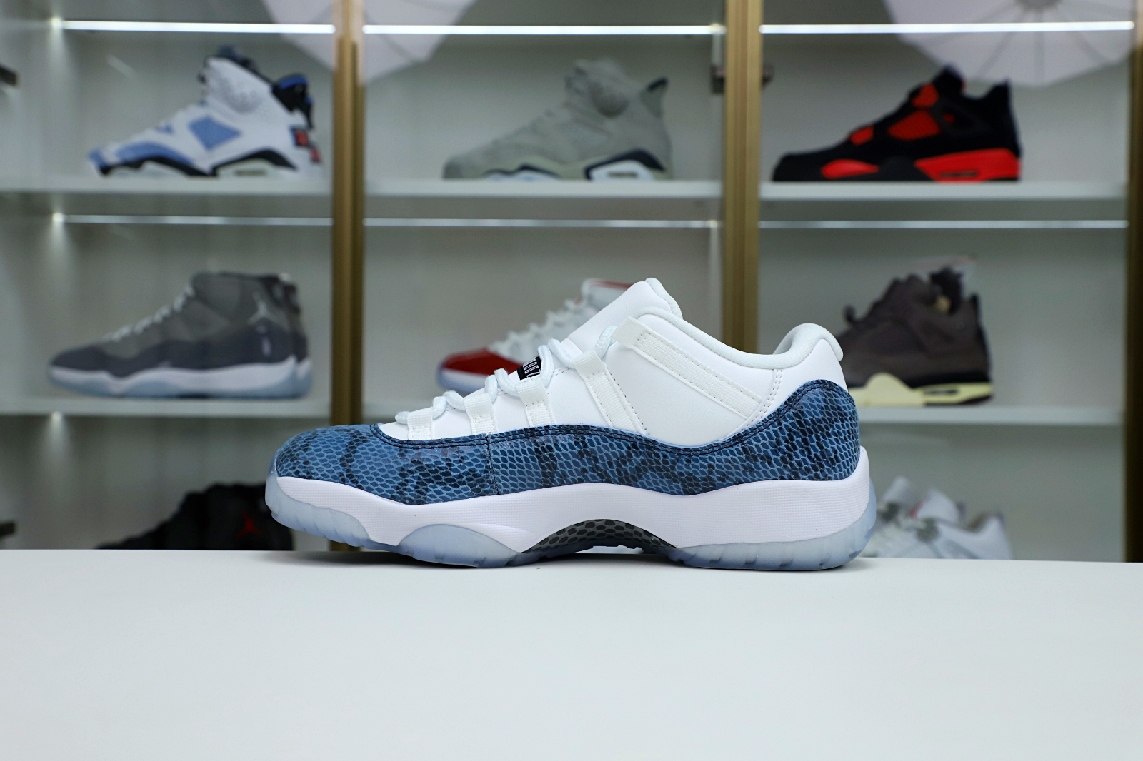 Jordan Air Jordan 11 navy snakeskin