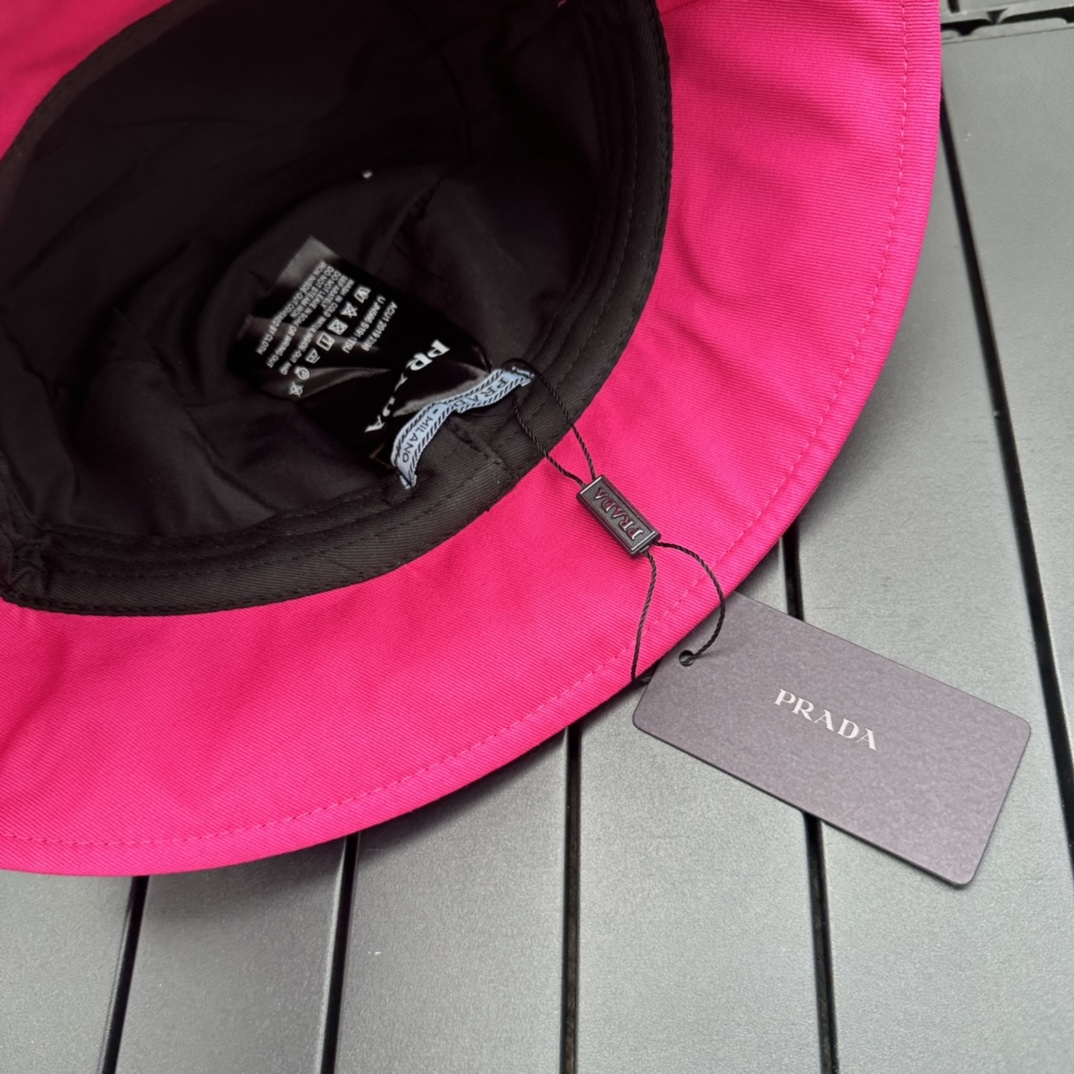 prada classic triangle bucket hat